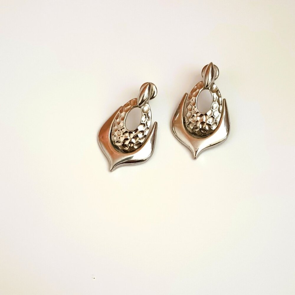 Hammered Door Knocker Drop Earrings Silver Tone Tear Drop Dangle Post Jewelry